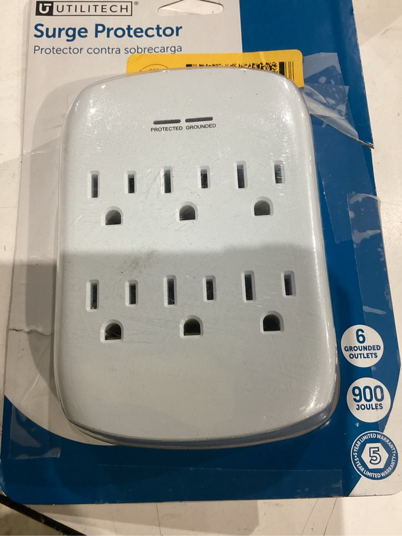 Condition photo showing Good Condition for utilitech 6-outlet 900 joules 1875-watt 1875va white indoor ac surge protector