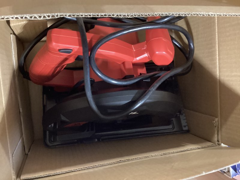 Condition photo showing Good Condition for skil 13 amps 7-1/4 in. corded brushed circular saw