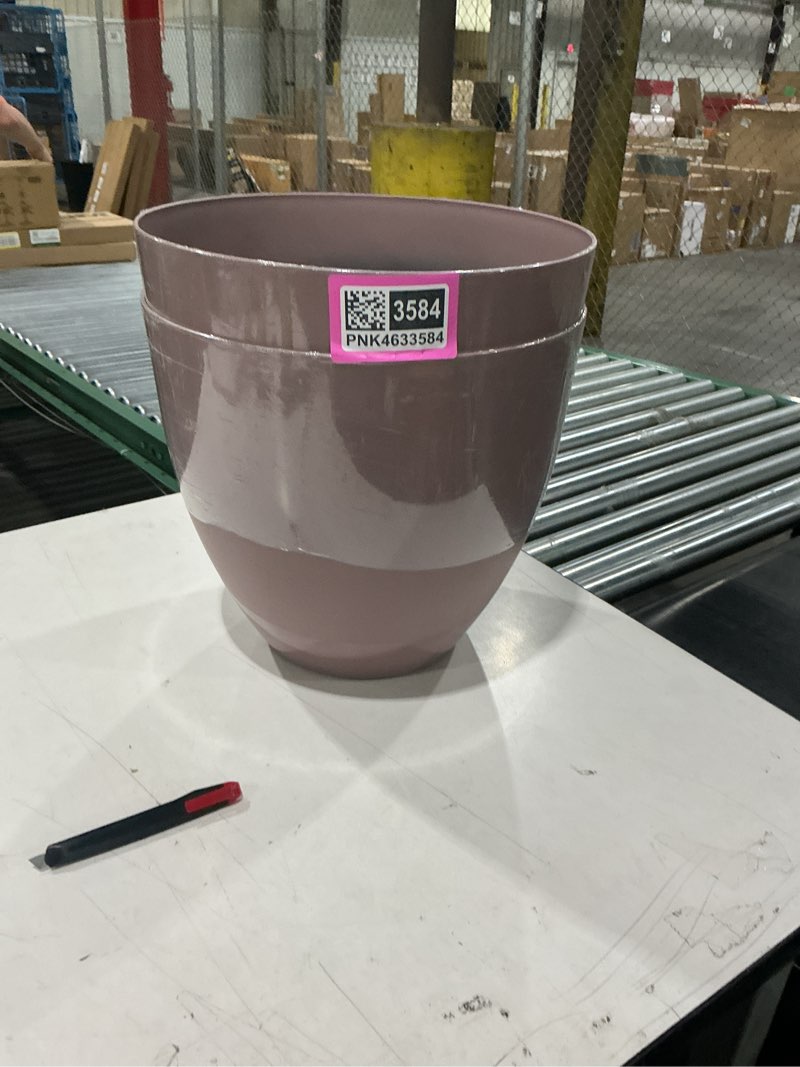 Condition photo showing New/Like New for the hc companies 13 inch topanga decorative round planter - lightweight premium resin plant pot with a ceramic look for indoor outdoor use, mauve swoop mauve 13"