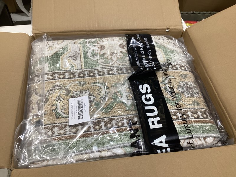 Condition photo showing New/Like New for 8x10 Area Rugs, Washable Rugs, Large Stain Resistant Area Rug for Living Room Bedroom Dining Room, Vintage Farmhouse Rug Green Green/Brown 8' x 10' (Rectangular)