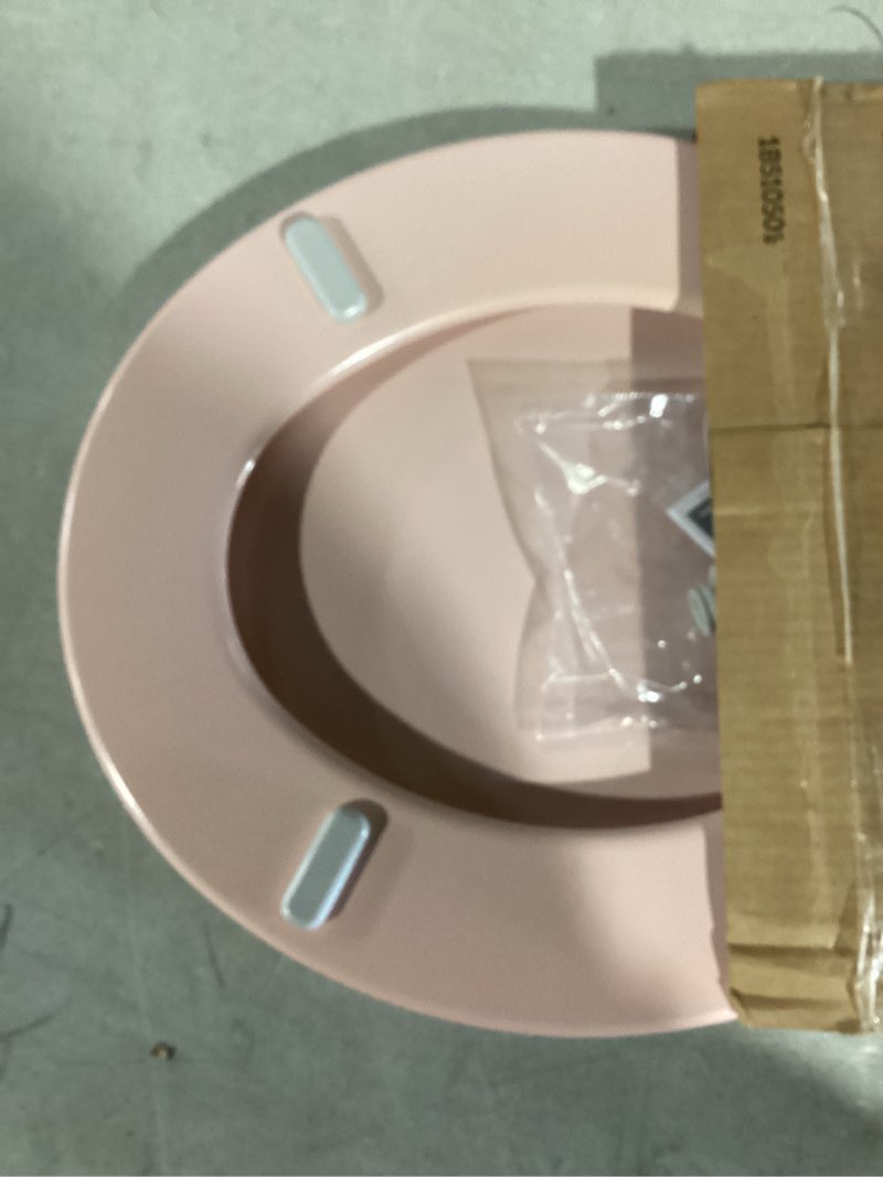 Condition photo showing Good Condition for Bemis 500EC063 Round Closed Front Toilet Seat with Cover in Venetian Pink