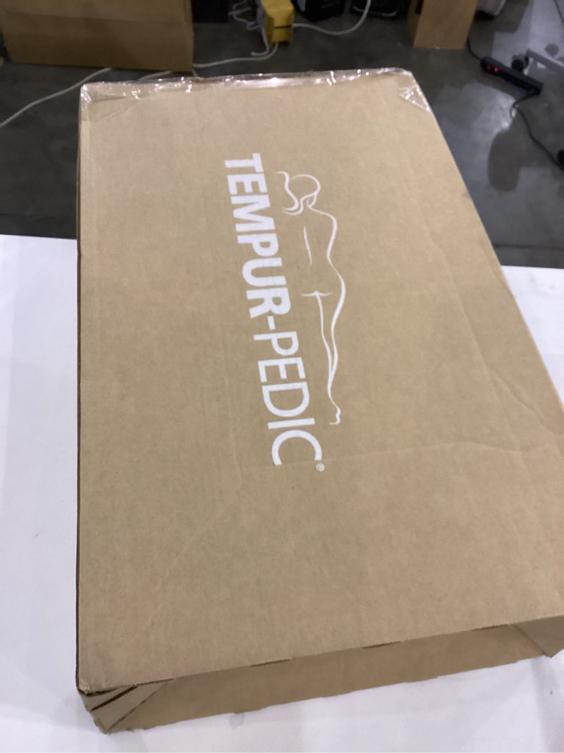 Condition photo showing New/Like New for Tempur-Pedic TEMPUR-Cloud Pillow for Sleeping, Standard, White