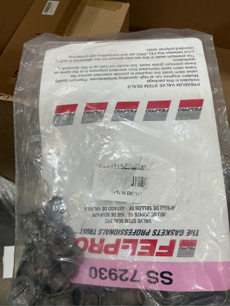 Condition photo showing New/Like New for fel-pro ss 72930 valve stem seal set