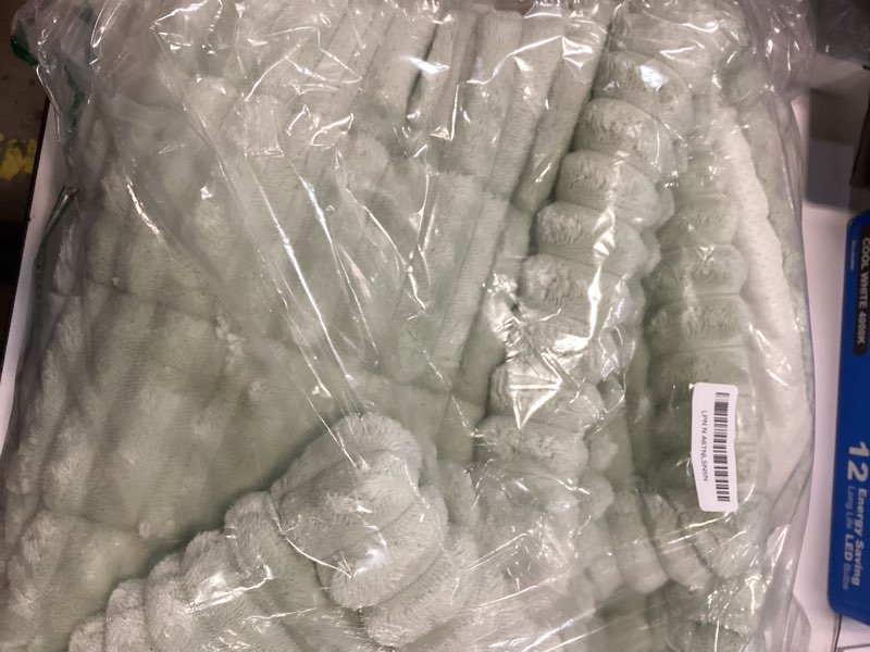 Condition photo showing Good Condition for Smiry Couch Cover for Dogs Washable, Non Slip Fuzzy Pet Couch Covers for 3 Cushion Sofa Pet Friendly, Thick Soft Sofa Slipcovers Cushion Protector (Green, 27.6" x 47") Green 27.6" x 47"