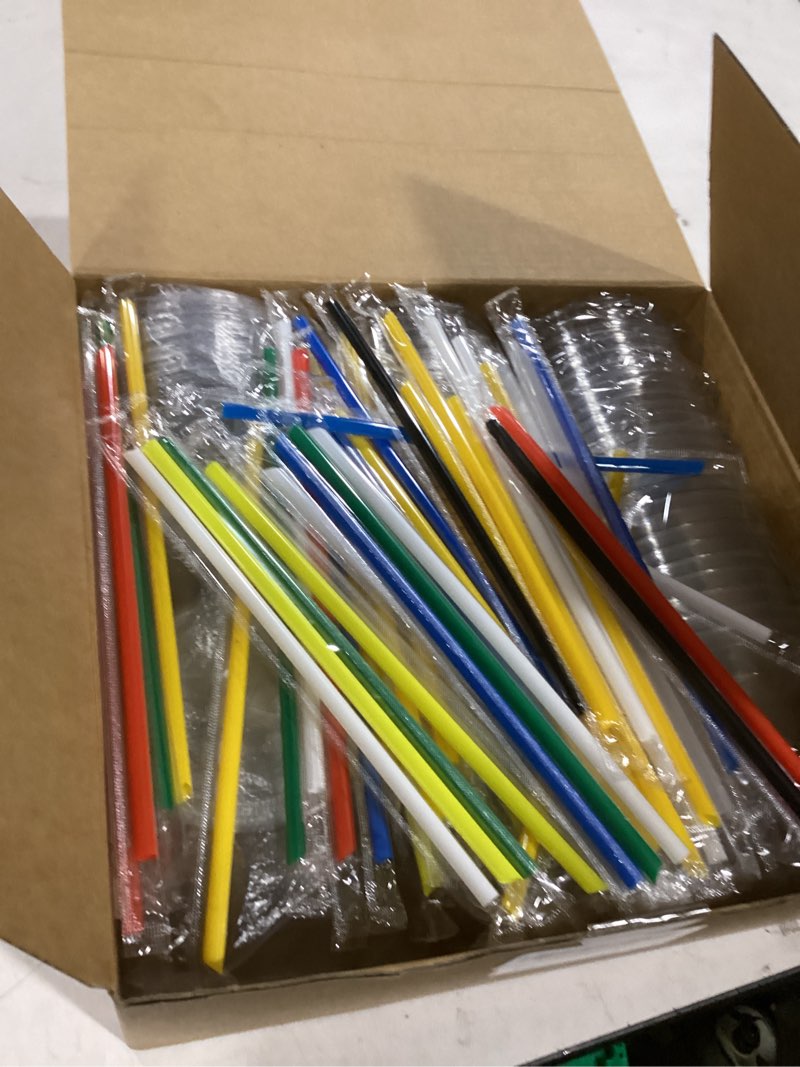 Condition photo showing Good Condition for 50 pack 12 oz clear cups with flat lids and straws, disposable to go iced coffee cups, plastic cold drink smoothie party cups for home, office, daily use 12oz