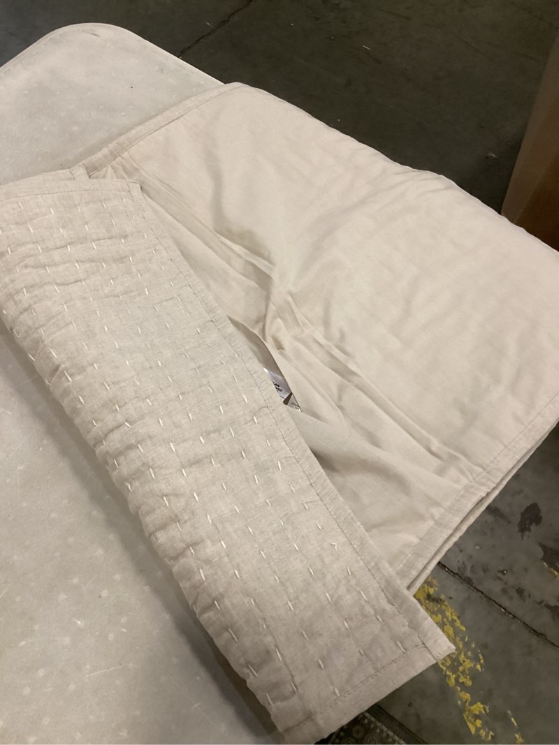 Condition photo showing Good Condition for organic cotton hand stitched quilted sham set standart