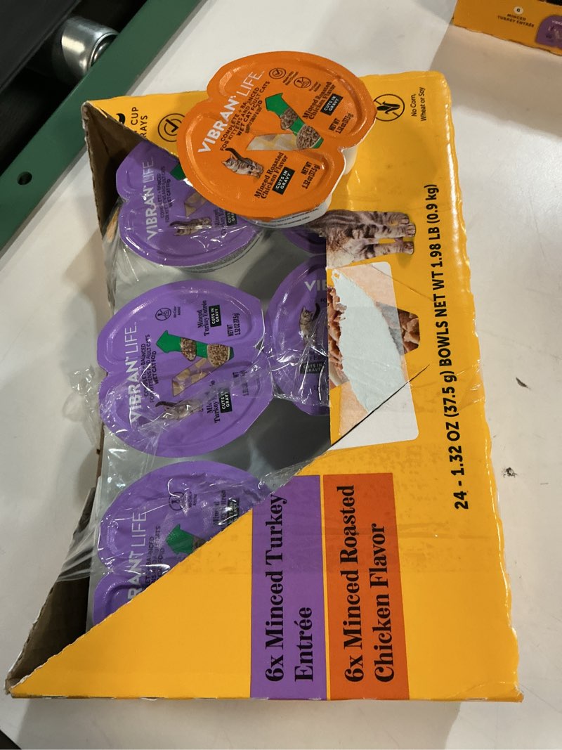 Condition photo showing Good Condition for (best by jan 7/28) vibrant life complete + balance turkey entree and chicken flavor