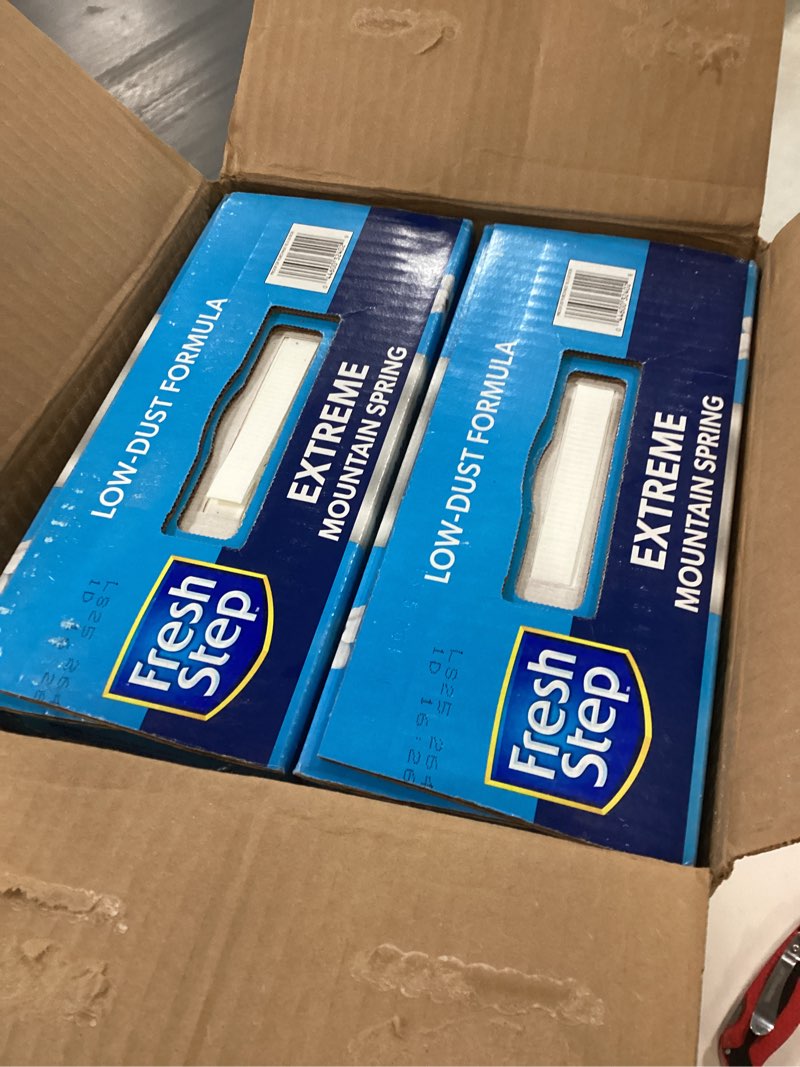 Condition photo showing New/Like New for Fresh Step Clumping Cat Litter, Advanced, Extreme Mountain Spring Odor Control, Extra Large, 37 Pounds total (2 Pack of 18.5lb Boxes) (B07ZK3NSJQ)
