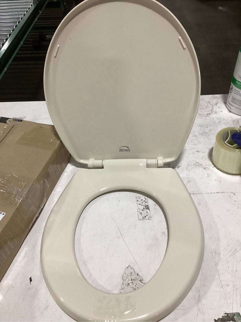 Condition photo showing Good Condition for standard wood toilet seat, bone - 17 inch - fits all standard size fixtures - easy to install fantasia by achim home decor