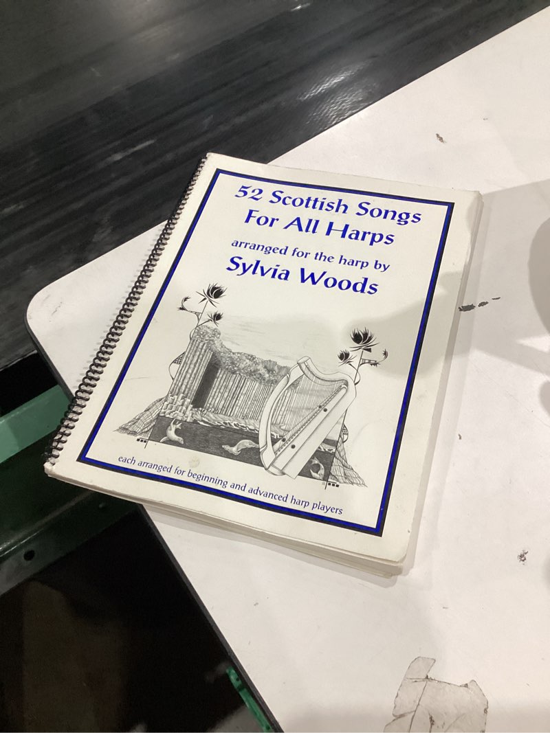 Condition photo showing Good Condition for 52 Scottish Songs for All Harps