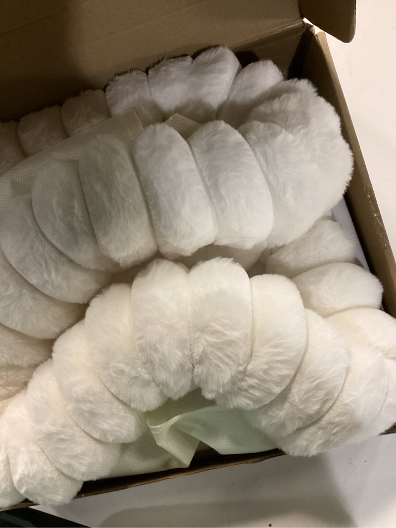 Condition photo showing Good Condition for zakkart snugcloud foldable cat window perch - cordless, ultra soft machine washable bed with 4-sided bolster, metal frame - window hammock for large cats and kittens (cream white, large) cream white large (24.8"x15.7")