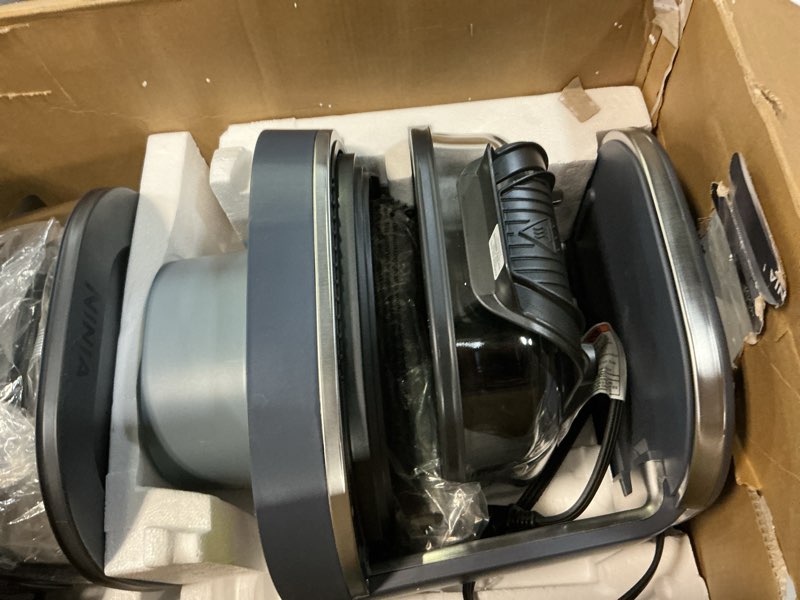 Condition photo showing Good Condition for ninja 6qt and 2.5qt crispi pro 6-in-1 non-toxic glass container countertop air fryer cyberspace as101cy