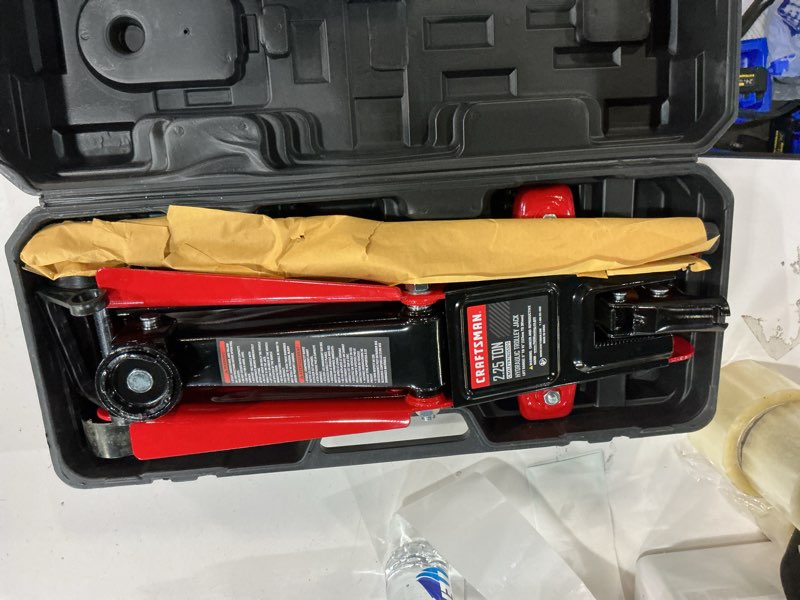 Condition photo showing Good Condition for craftsman black 2.25-ton steel hydraulic trolley jack