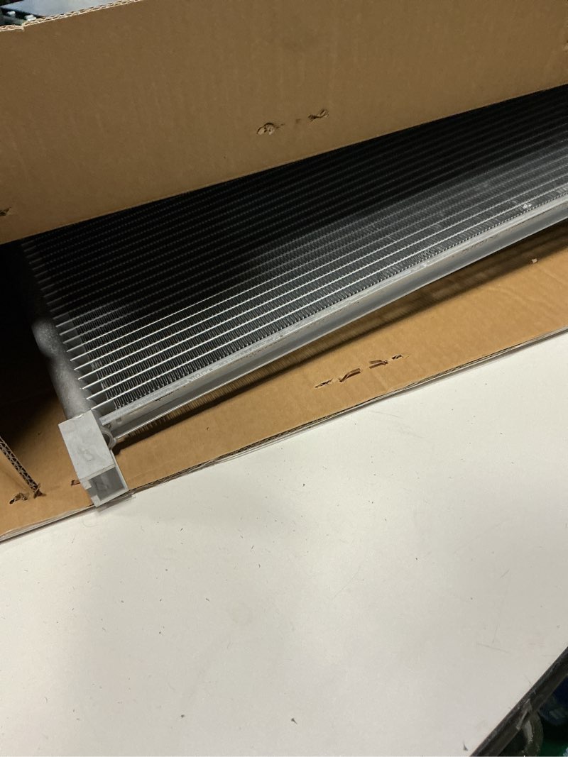 Condition photo showing Good Condition for uiu condenser compatible with chevrolet & gmc models, blazer, jimmy, c1500/c2500/c3500, k1500/k2500/k3500, c10/c20/c30, k10/k20/k30, r10/r20/r30, v10/v20/v30 ref no-: 3642