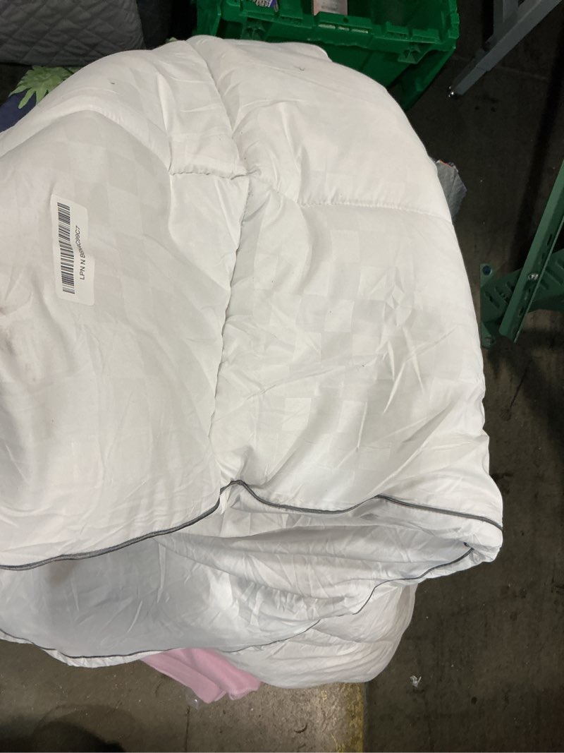 Condition photo showing As Is for samebed mattress topper queen,extra thick mattress pad cover for back pain,cooling mattress protector with 8-21 inch deep pocket,overfilled down alternative filling white queen