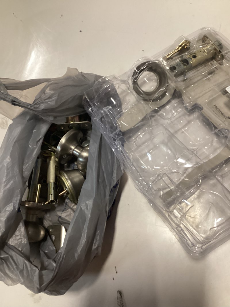 Condition photo showing As Is for Kwikset Cove Satin Nickel Exterior Single-Cylinder Deadbolt and Keyed Entry Door Knob ft. SmartKey