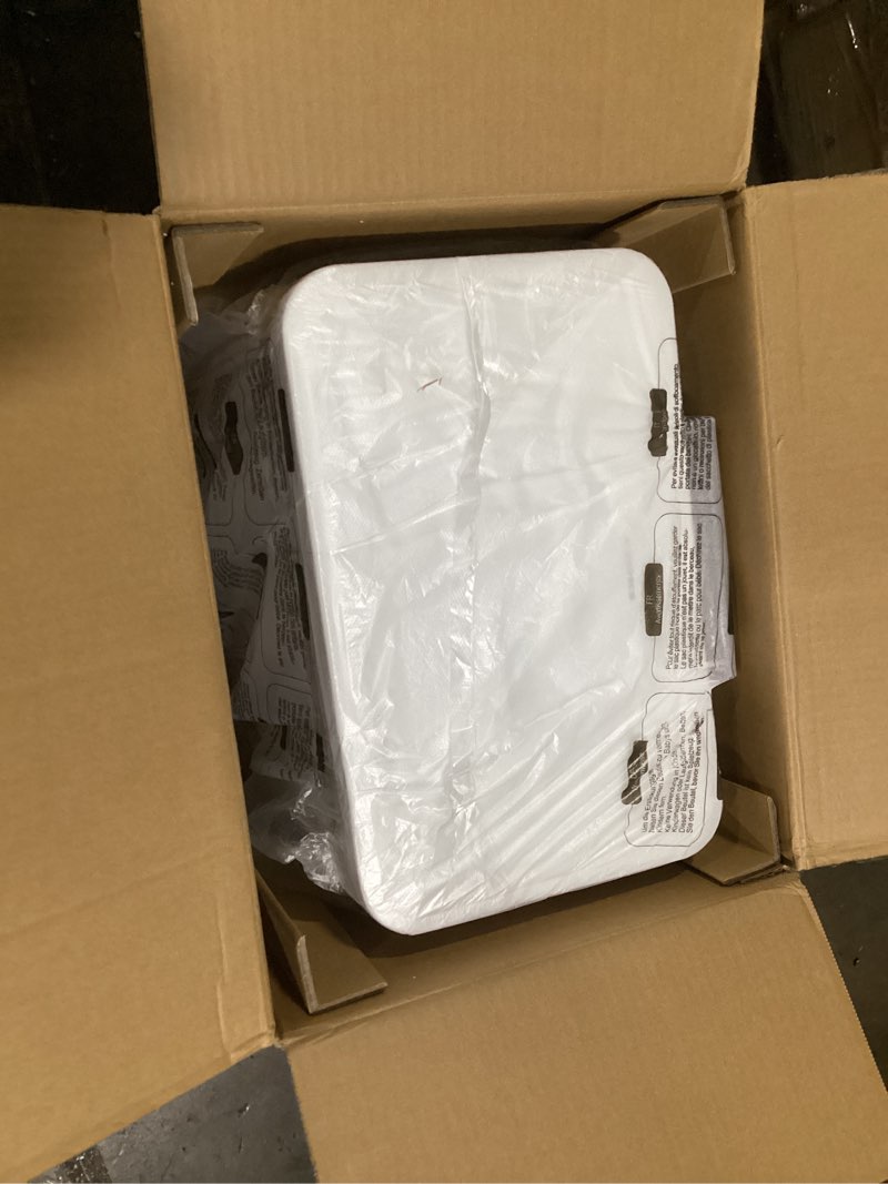 Condition photo showing Good Condition for SONGMICS Kitchen Trash Can, 21 Gallon (80 L) Stainless Steel Garbage Can, with Stay-Open Lid and Step-on Pedal, Soft Closure, Tall, Large and Space-Saving, Black ULTB534B01 21 Gallons Black