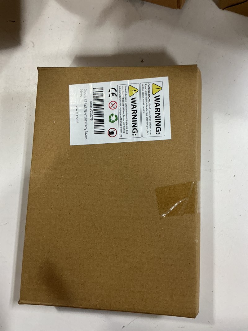 Condition photo showing New/Like New for 32 Pack Valentines Day Gifts for Kids School Mini Bubble Wands with Valentines Animals Valentines Cards for Kids Classroom, Valentines Day School Prize Party Favors Classroom Exchange Gift Set