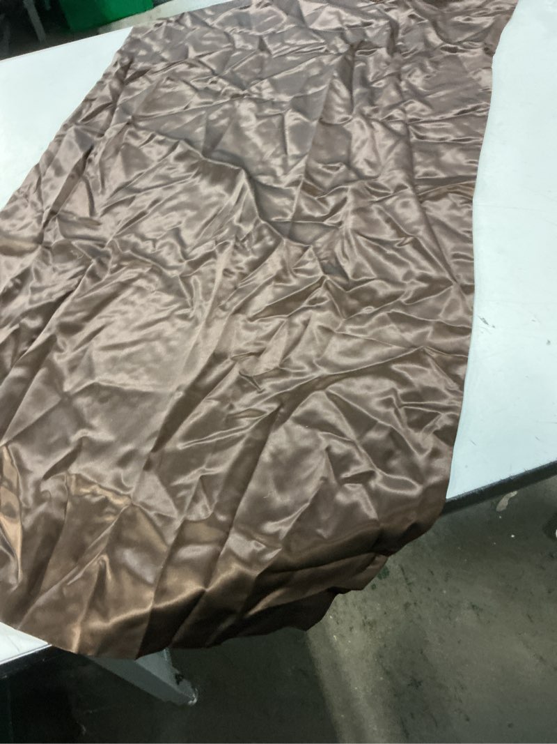 Condition photo showing Good Condition for quince 100% mulberry silk pillowcase, king, espresso