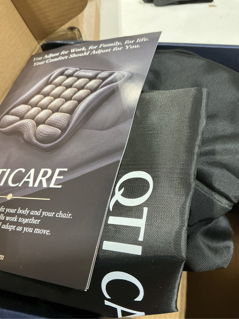 Condition photo showing Good Condition for airplane seat cushion, air-cell travel cushion for long flights, inflatable portable seat pad with built-in pump for air travel, car, office chair and wheelchair black xxl