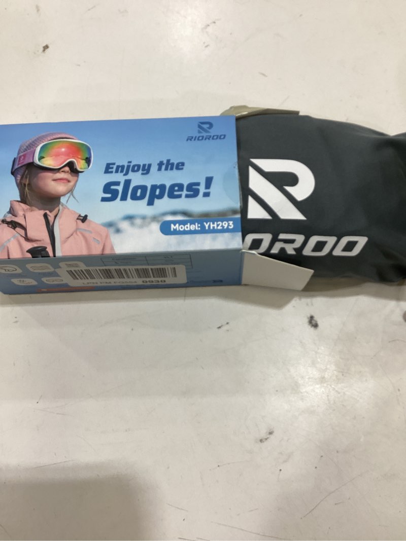 Condition photo showing New/Like New for Kids Ski Goggles for Boys Girls Aged 3-14, 100% UV Protection OTG Ski Goggles A06-white/Revopink(vlt 46%)
