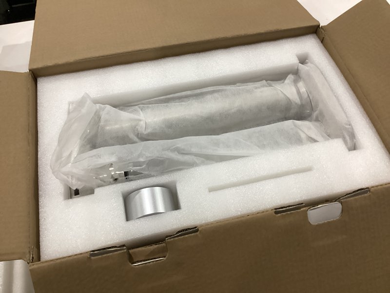 Condition photo showing New/Like New for casabrews edge soda streaming machine, stainless steel sparkling water maker with dual safety valves, bpa free bottle soda maker carbonates water, wine, juice, uses 60l co2 carbonators (not included).