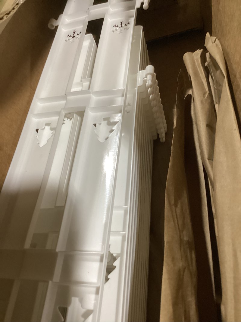 Condition photo showing Good Condition for 24" Extra Tall Fence for Christmas Tree,12PCS White Picket Fence Gate Barrier with Snowflakes&Tree Patterns Christmas Tree Gate for Pets(24" H x 5" W Each)