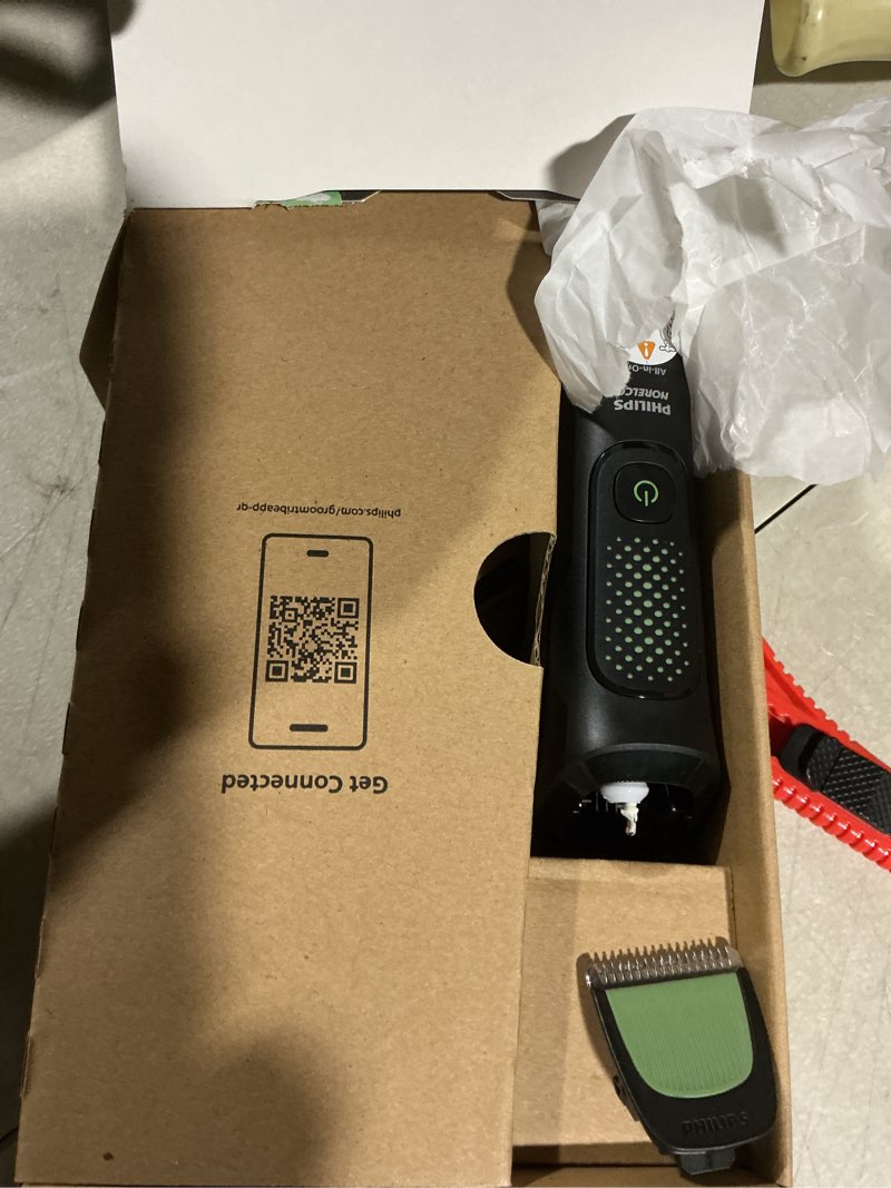 Condition photo showing Good Condition for Philips Norelco All-in-One 3000 Series 13 in 1 Trimmer, Beard Styler & Men's Hair Clipper, 9 Length Settings & Self-Sharpening Skin-Friendly Blades, MG3919/50 Black MG3919/50 - 13 Pieces + Comfort Blades