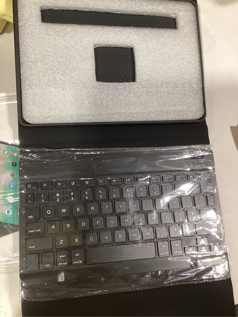 Condition photo showing Good Condition for Keyboard Case for iPad 9.7 inch 6th/5th Generation, 2018/2017 Model, Air 2(2014)-Magnetic Detachable Wireless Keyboard-Flip Stand Case with Pencil Holder for iPad 9.7 (Black) No Backlit for iPad 5th/6th/Air 2 Black