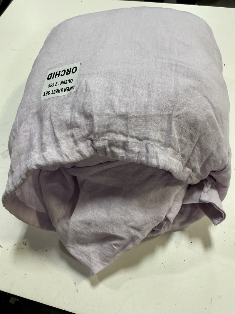 Condition photo showing Good Condition for european linen sheet set, queen, orchid quince