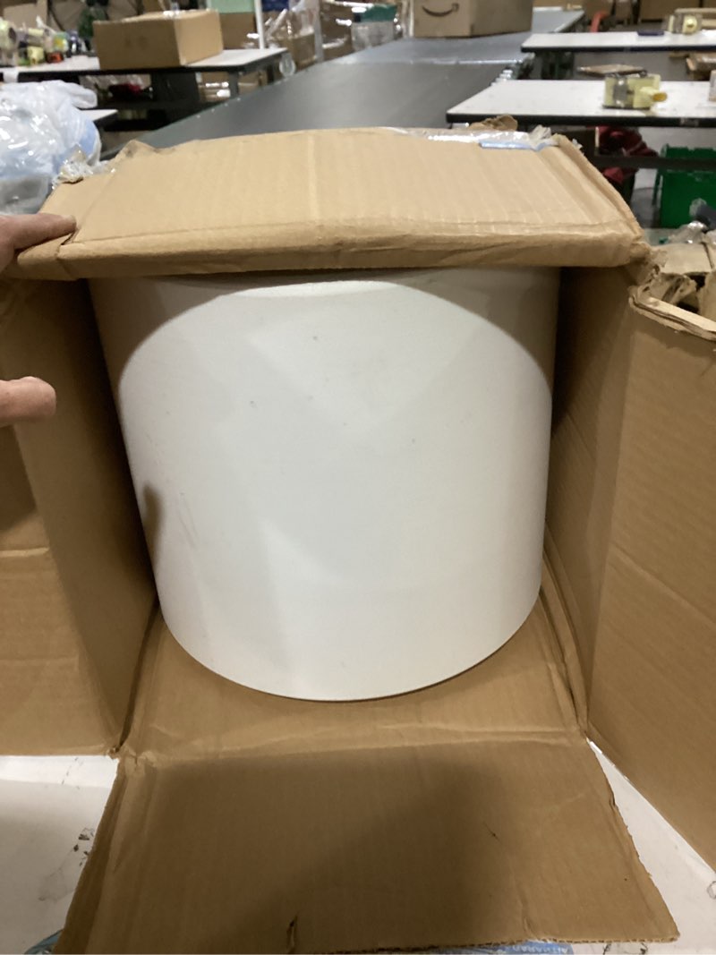 Condition photo showing Good Condition for veradek round lima plastic planter pots for indoor/outdoor garden use, white, suitable for small to large succulent plants, flowers, modern interior plants white 15 inches