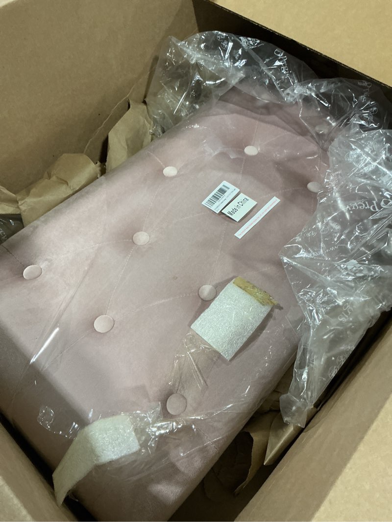Condition photo showing Good Condition for B FSOBEIIALEO Folding Storage Ottoman, Long Ottomans Shoes Bench, Velvet Storage Chest Footrest Seat 31.5"x15.7"x15.7" (Pink, Large) Pink Large
