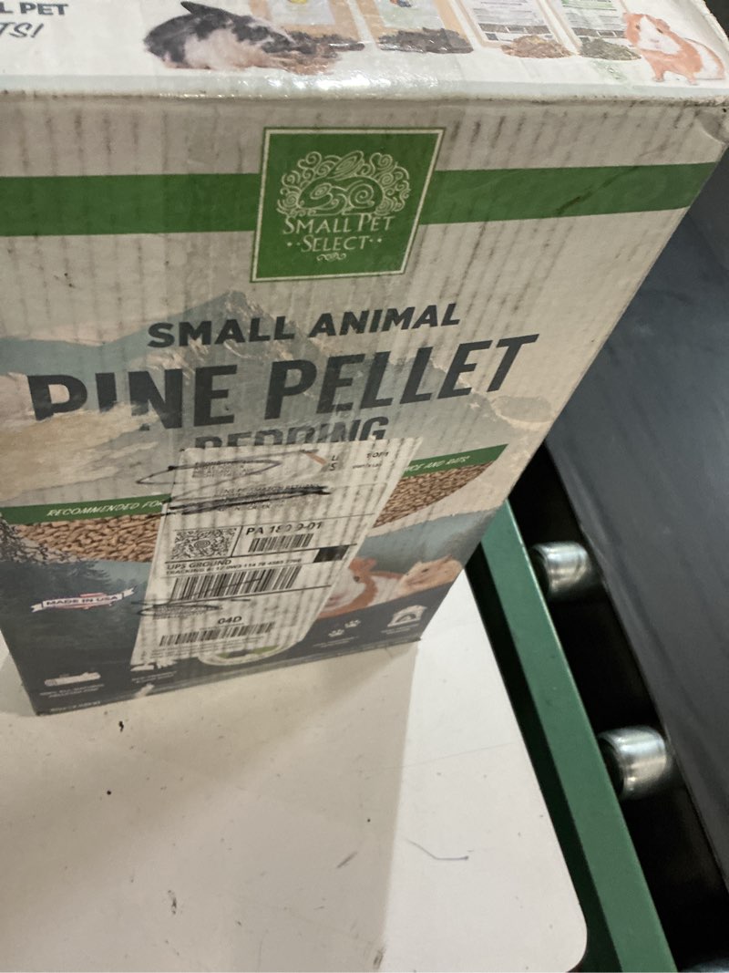 Condition photo showing New/Like New for small pet select pine pellet bedding 8lb, litter pellets for rabbit, guinea pig, hamster, bunny and other small animals, made in usa, 8lb 8 pound (pack of 1)