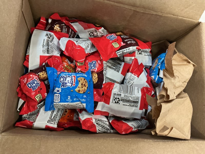 Condition photo showing Good Condition for Best by  08/ JAN /2028 CHIPS AHOY! Cookies Variety Pack, Original Chocolate Chip, Chewy Chocolate Chip with Reese's Peanut Butter Cups & Chewy Hershey's Fudge Filled Soft Cookies, 50 Snack Packs
