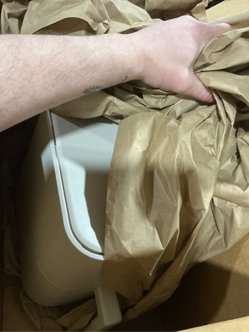 Condition photo showing Good Condition for bella 4Qt Slim Air Fryer, Fits-anywhere™ Kitchenware, EverGood™ Ceramic Nonstick Coating, Adjustable Temperature, 6 Preset Cooking Options, 60 Min Auto Shutoff w Audible Tone, 3.3lb Capacity, Oatmilk 4 QT Oatmilk