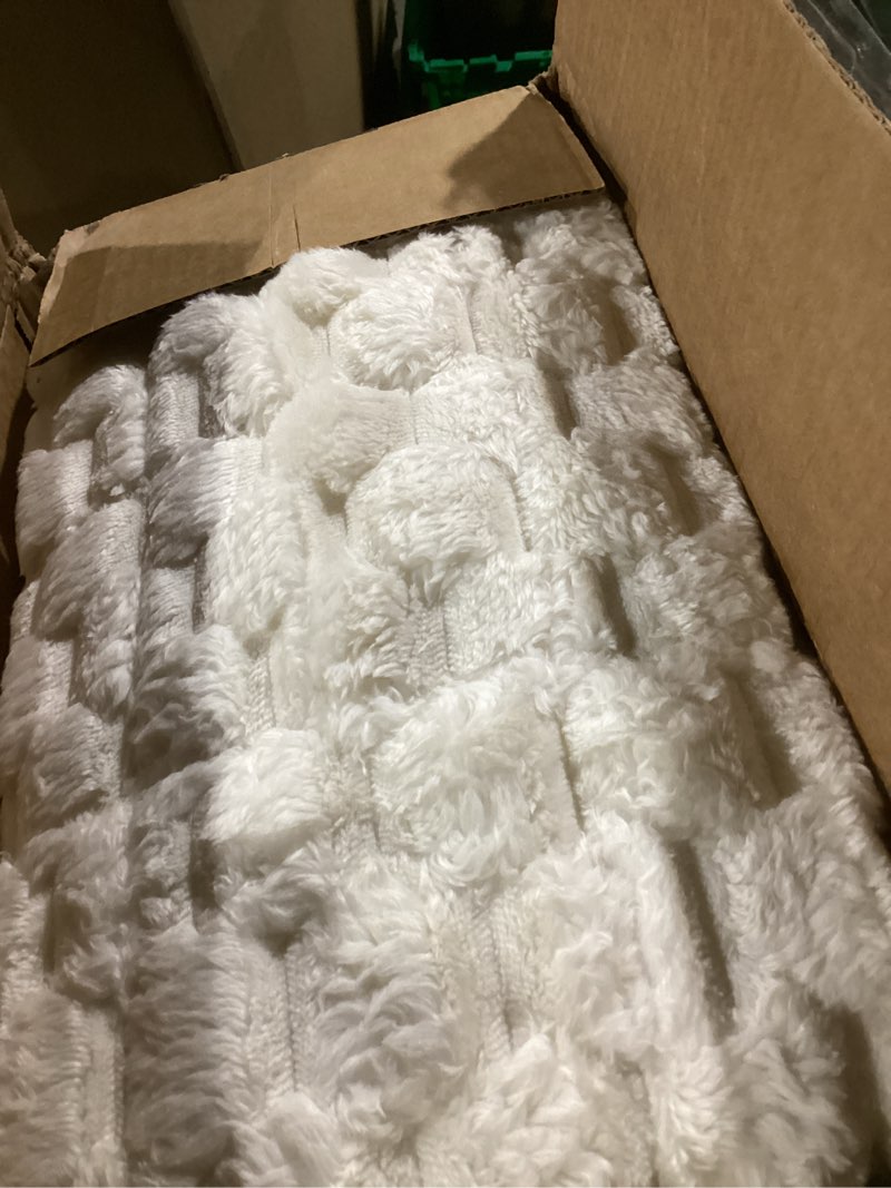 Condition photo showing Good Condition for Pet Couch Cover for Dogs Washable Pet-Friendly Dog Sofa Protector for Furniture Boho Pets Mat for Couches and Sofas Beige 27.6x59.06