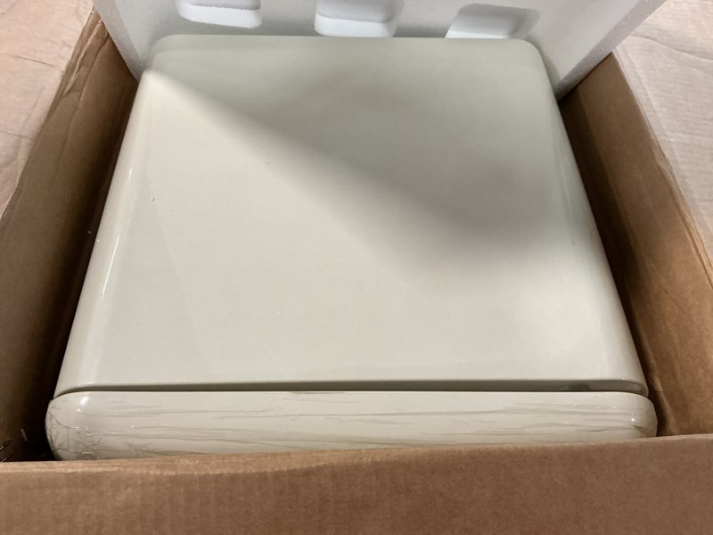 https://lotting-media.assets.bidfta.com/lotting_ea55c47b-6456-4861-a4e5-c0614e1b82ea