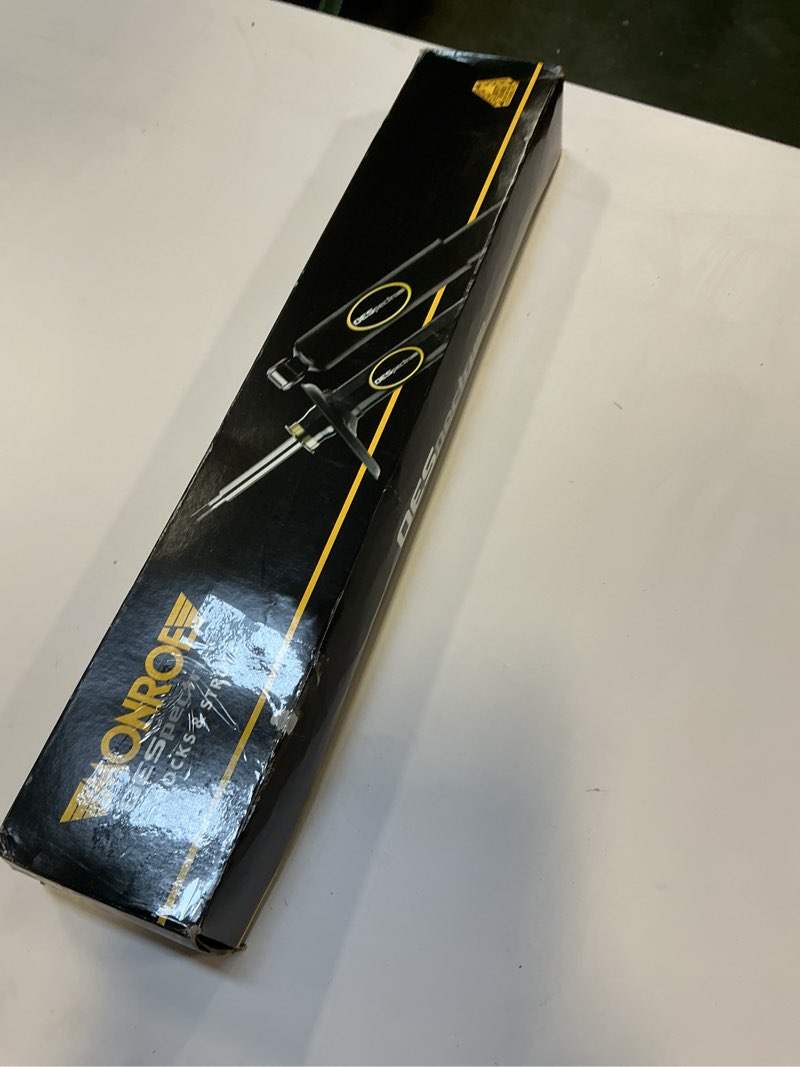 https://lotting-media.assets.bidfta.com/lotting_ea5712d3-ff26-45a2-8ce8-fd08cda1029e