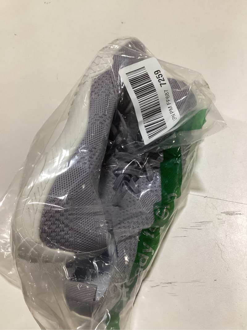 Condition photo showing Good Condition for WCIDFY Barefoot Shoes Women Zero Drop Gym Walking Shoes Non Slip Minimalist Tennis Lightweight Breathable Yoga Sneakers 6.5 Light Gray