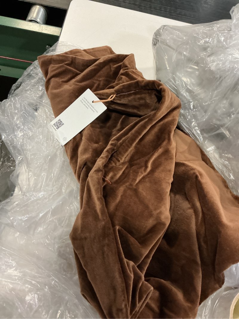 Condition photo showing Good Condition for luxury faux fur pillow cover color: truffle size: 20x20