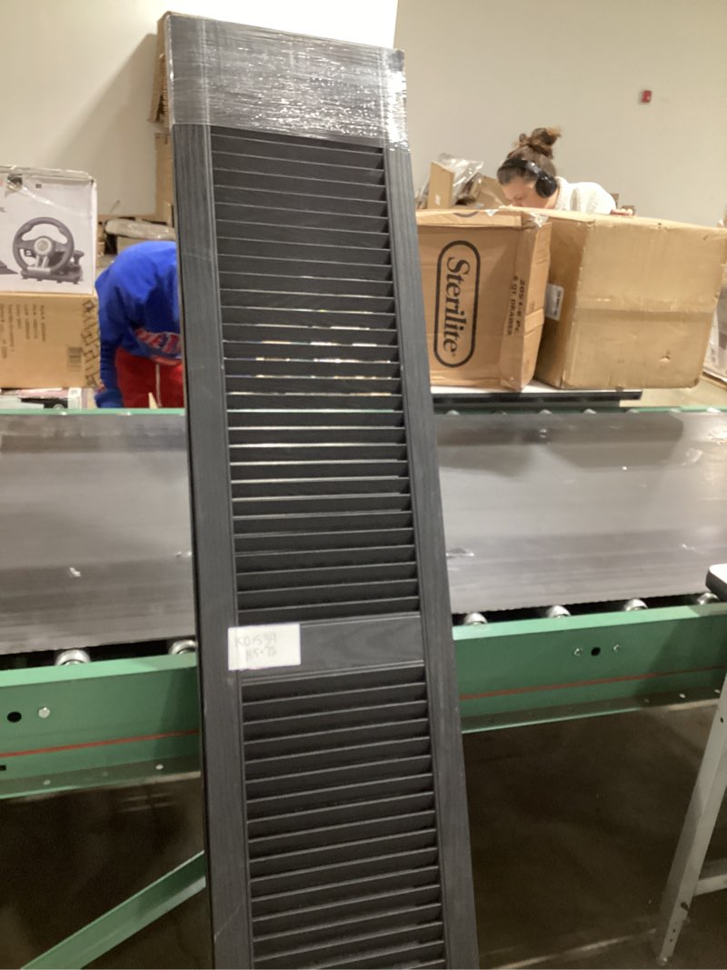 Condition photo showing Good Condition for Vantage 14.563-in W x 71.813-in H Black Louvered Exterior Shutters ( 2 -Pack )