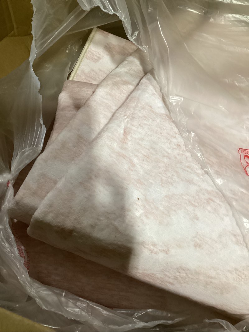 Condition photo showing Good Condition for (Similar) CHAMPLANT Area Rug 4x6 Washable Rug Gray Vintage Rug Traditional Floor Cover Foldable Thin Rug Retro Accent Rug Indoor Distressed Non Slip Carpet Floral Print Mat Bedroom Living Room Bathroom