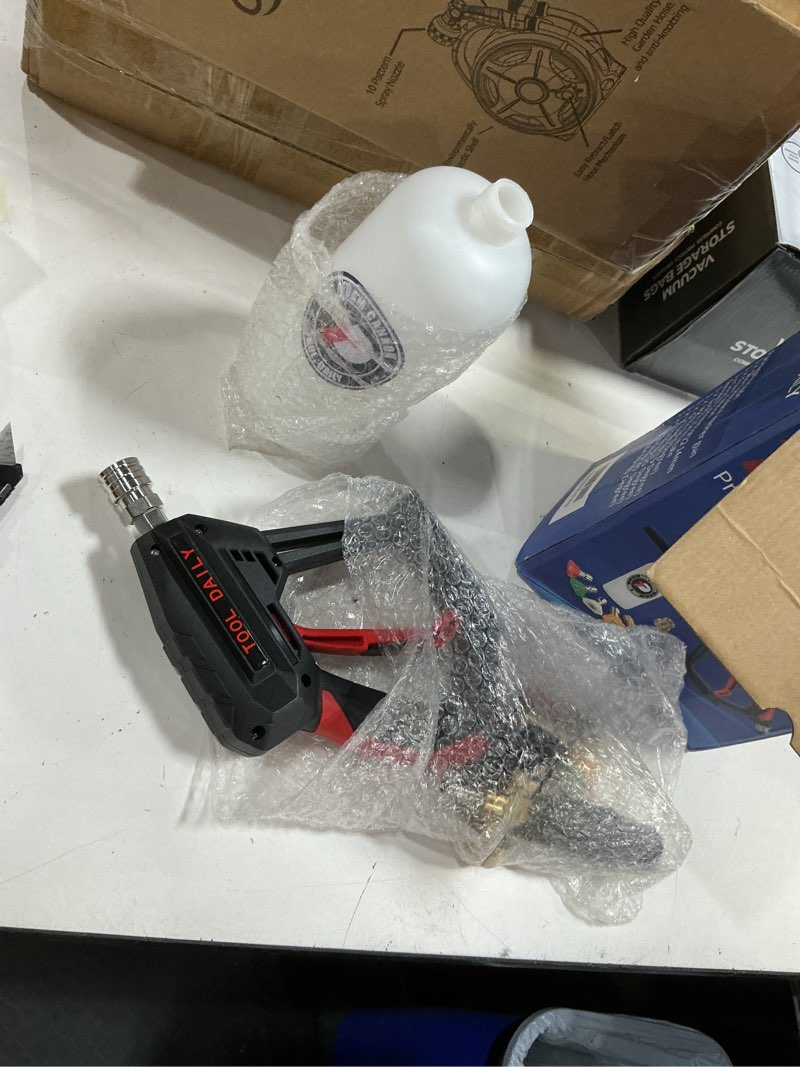 Condition photo showing Good Condition for tool daily short pressure washer gun with foam cannon, 1/4 inch quick connector, with 5 pressure washer nozzle tips, 1 liter foam gun