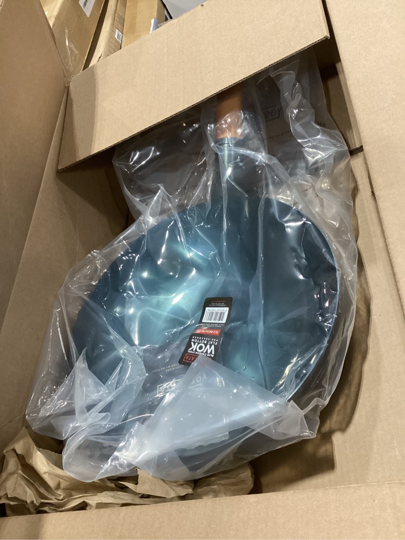Condition photo showing New/Like New for YOSUKATA 13.5” Blue Carbon Steel Wok Pan – Pre-Seasoned Flat Bottom Wok Compatible with open fire, gas, electric, ceramic, induction cooktops -Traditional Chinese Pan for Stir Fry, BBQ, Grill, Camping 34 cm Blue