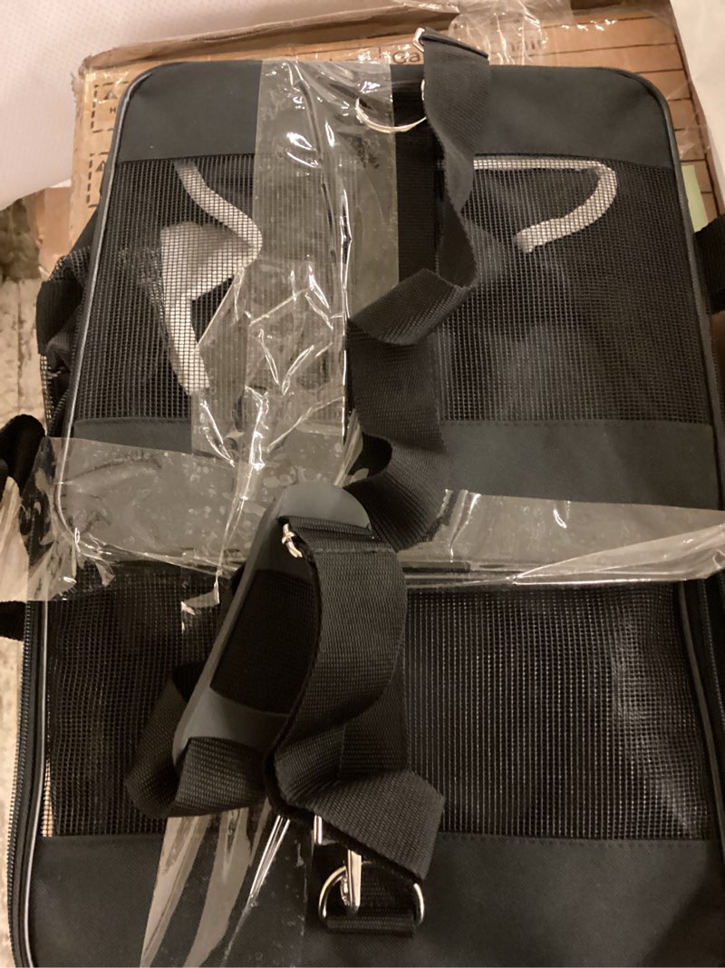 Condition photo showing Good Condition for amazon basics soft-sided mesh pet travel carrier for dog, cat, up to 22 pounds, 19.7" l x 12" w x 12" h, black 20.0"l x 12.0"w x 12.0"h without wheels