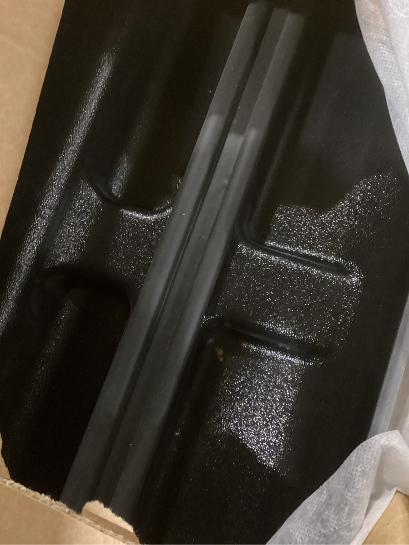 Condition photo showing Good Condition for RealTruck UnderCover Lux One-Piece Truck Bed Tonneau Cover | UC3116L-JSC | Fits 2019 - 2024 Dodge Ram 1500 (JSC - Billet Silver) Does Not Fit w/ Multi-Function (Split) Tailgate 6' 4" Bed (76.3") fits 2019 Ram 1500-3500 6.4ft Short Bed Billet Silver