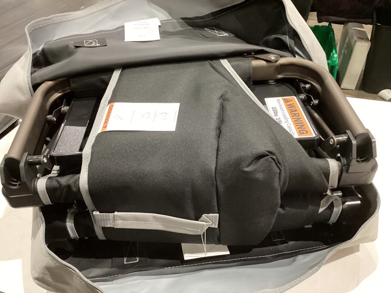 SUNNYFEEL Oversized Camping Directors Chair Black Portable Folding Chair for Adults Support 600lbs w