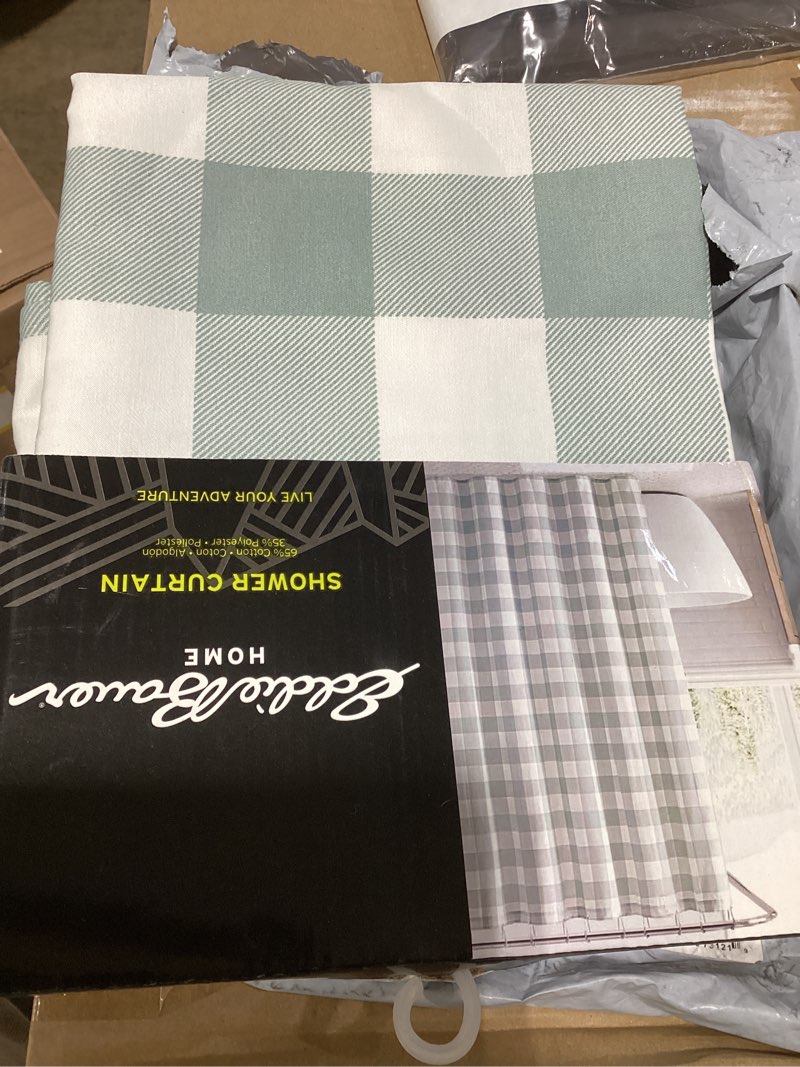 Condition photo showing Good Condition for cabin plaid 1-piece green cotton 72 in. x 72 in. shower curtain