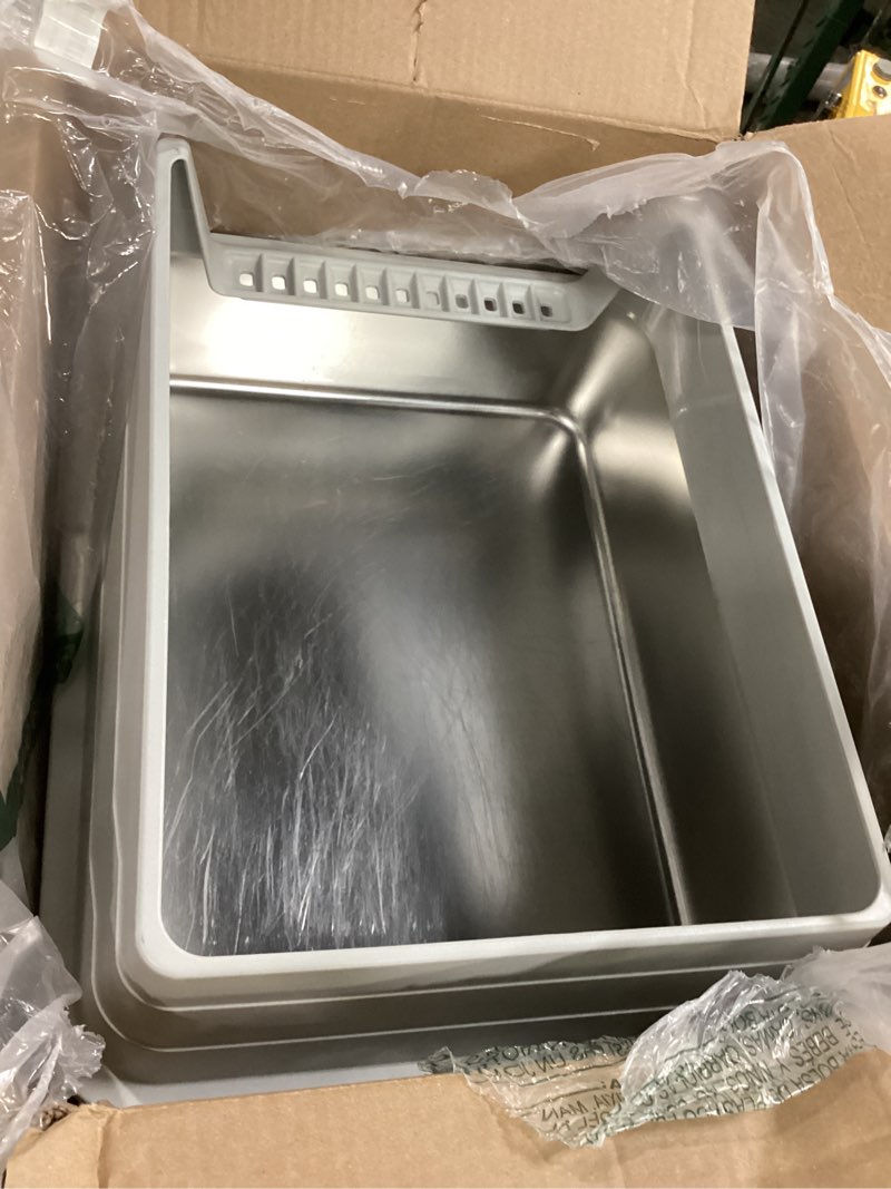 Condition photo showing Good Condition for Henkelion Stainless Steel Cat Litter Box with Lid, 20" L x 14.2" W x 11.8" H, Extra Large Litter Box for Big Cats with High Sided, Anti-Urine Leakage, Easy Cleaning, Include Cat Mat and Scoop