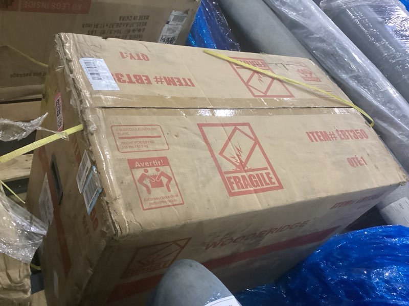 https://lotting-media.assets.bidfta.com/lotting_ea85fd34-4632-4a55-b87d-dbb4737a3692